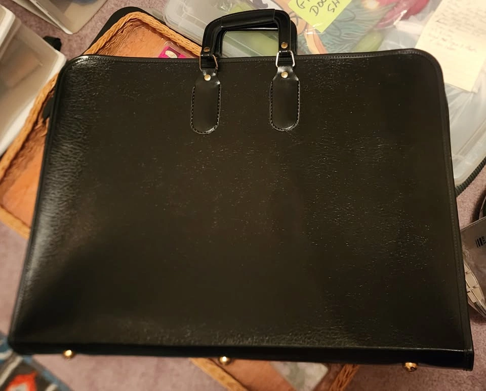 Portfolio Case - photo 4