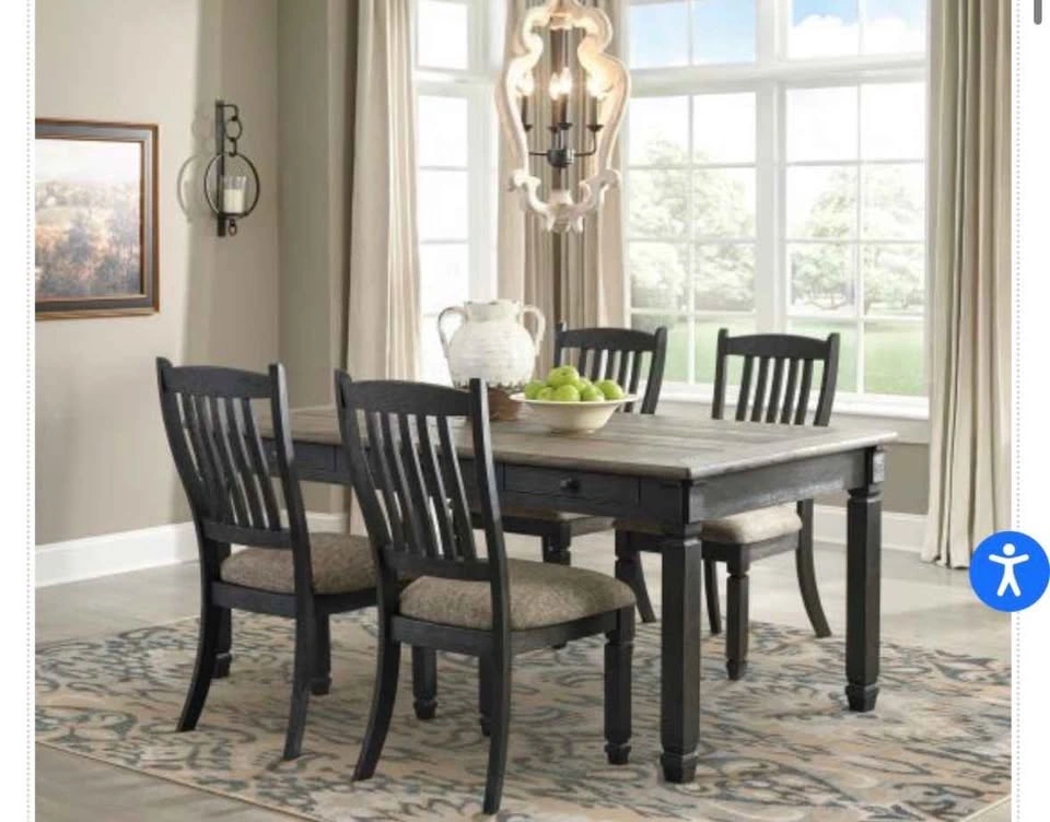 GUC dining room table - photo 2