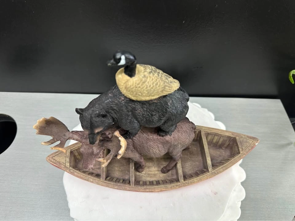 Canadian Canoe Moose Bear Goose Figurine - photo 3