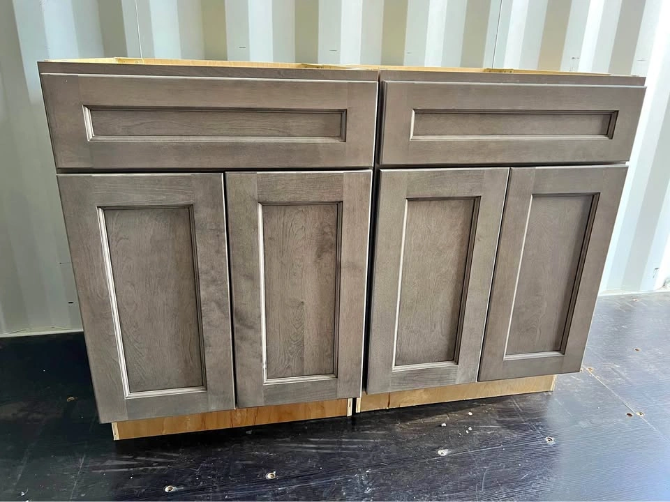 Kitchen cabinets brand new.