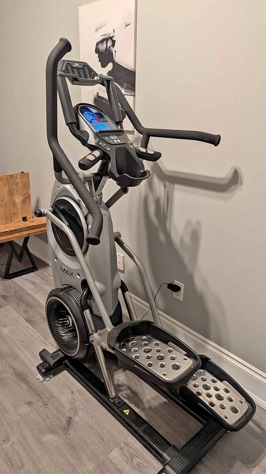 Bowflex Max Trainer M5 - Excellent Condition