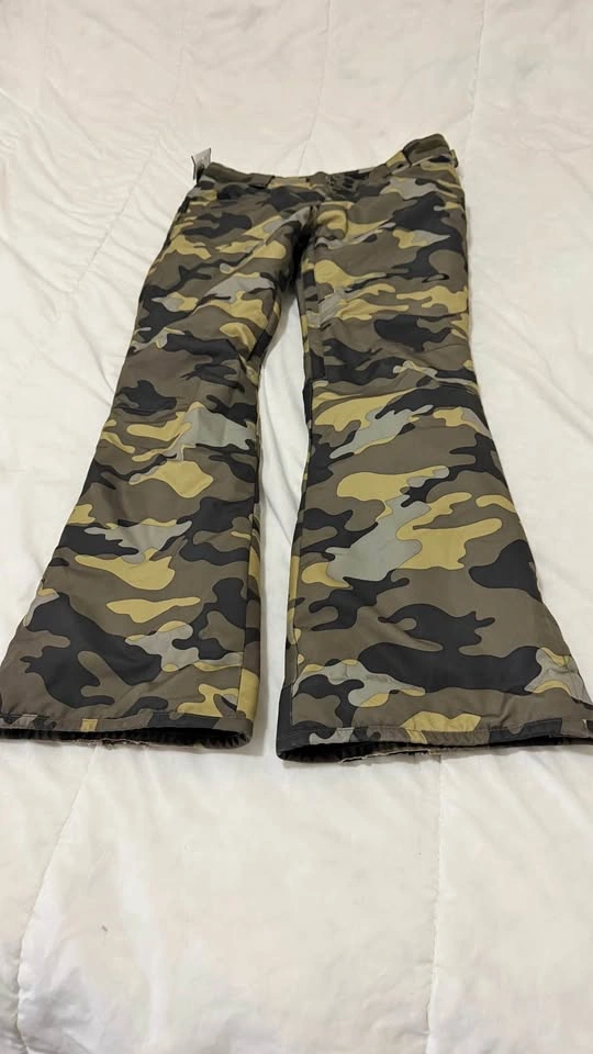Oakley Snow Pants – Classic Camo ❄️ Men’s Small, Downtown Toront