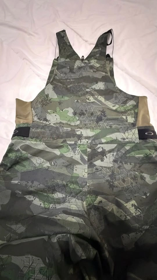 Oakley Gore-Tex Camo Bibs - Pristine Condition - photo 4