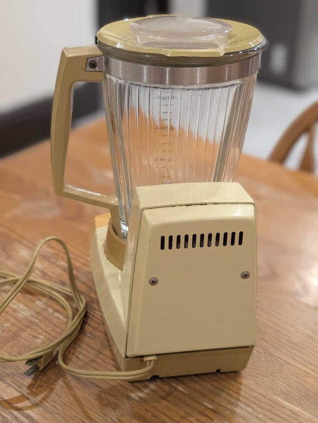 Vintage GE Blender - 1970s Retro Kitchen - photo 3