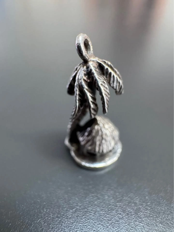 Vintage Sterling Silver Palm Tree and Hut Charm - photo 2
