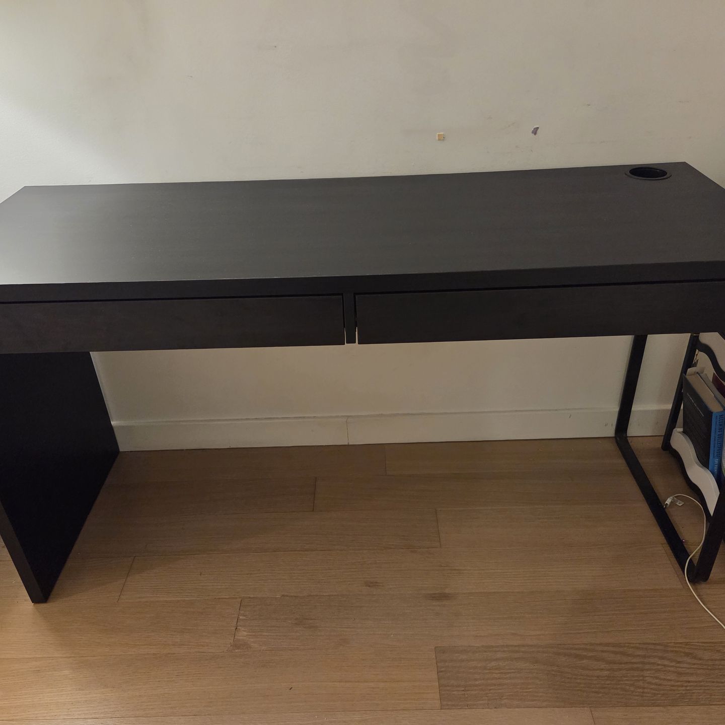 IKEA Micke Desk