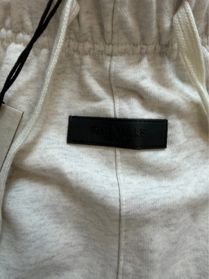 Light Oat Essentials Shorts - photo 4