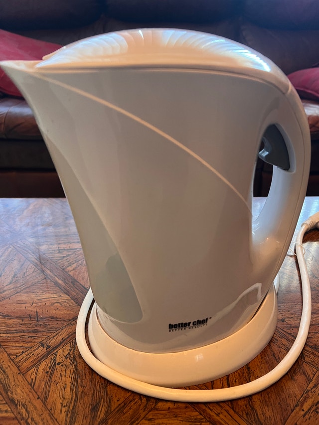 Good condition 1.5L Better Chef Electric Water Kettle Boiler