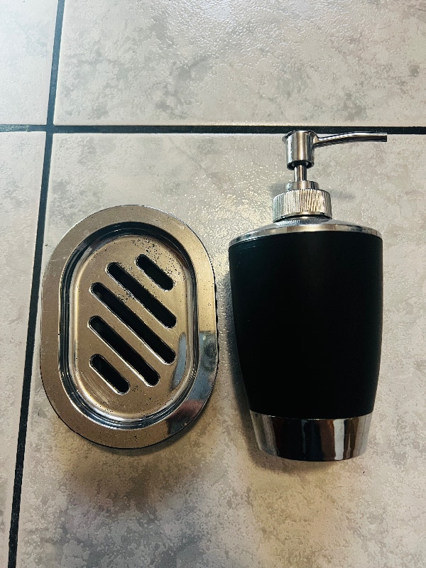 Liquid Soap Dispenser and Bar Soap Holder Combo