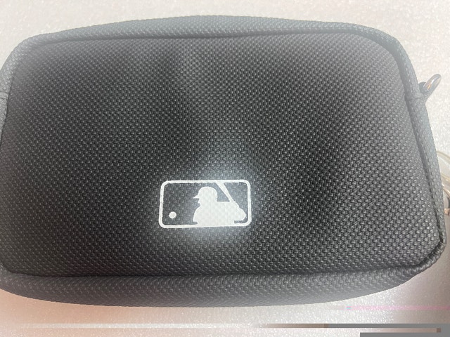 New York Yankees Black Crossbody Bag with Mini Pouch - photo 4
