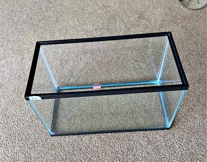 10gal Glass Fish Tank Aquarium ONLY. Terrarium 🌱