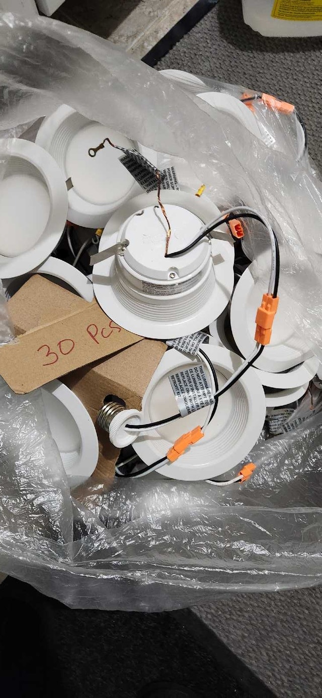 Lithonia Lighting LED Recessed Lights (30 pcs) - photo 4