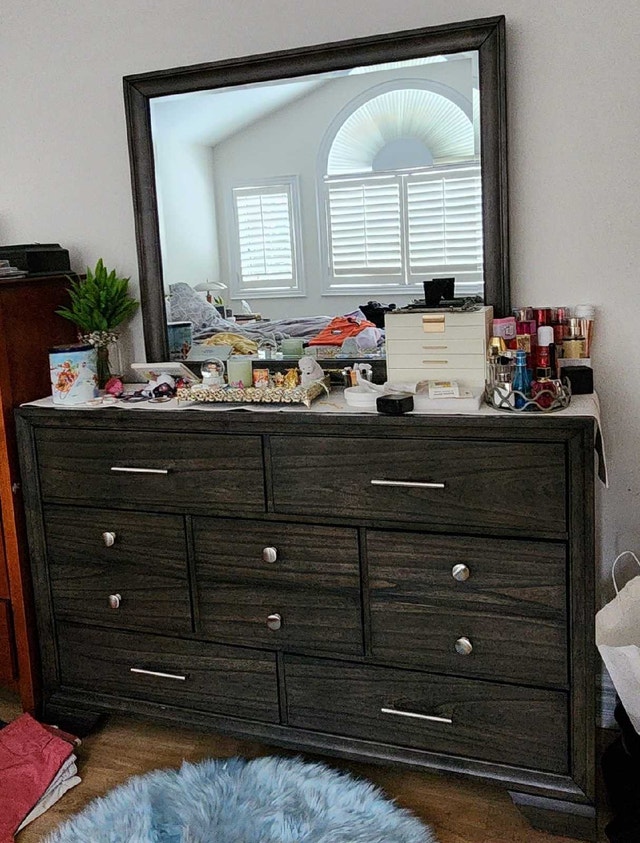 Bedroom Dresser and Mirror - photo 2