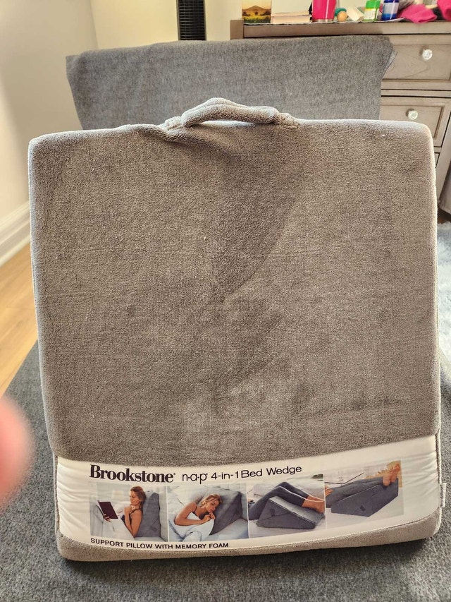 Brookstone 4-in-1 Bed Wedge Pillow