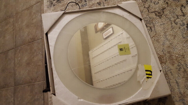 Umbra Decorative mirror $25.00 NEW