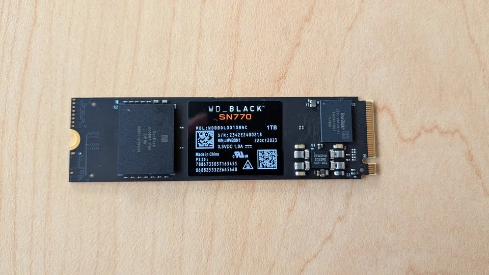 WD_BLACK SN770 1TB NVMe SSD (Like New, under 10 hours power on t