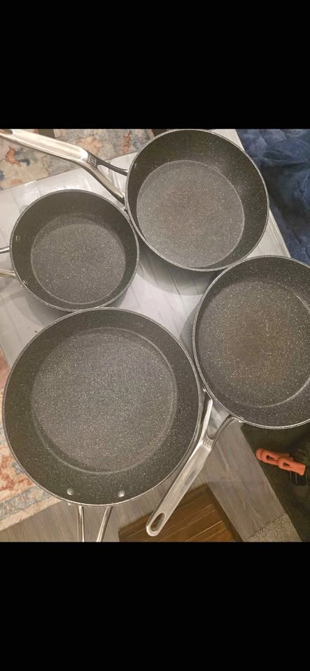 The Rock Pan Set