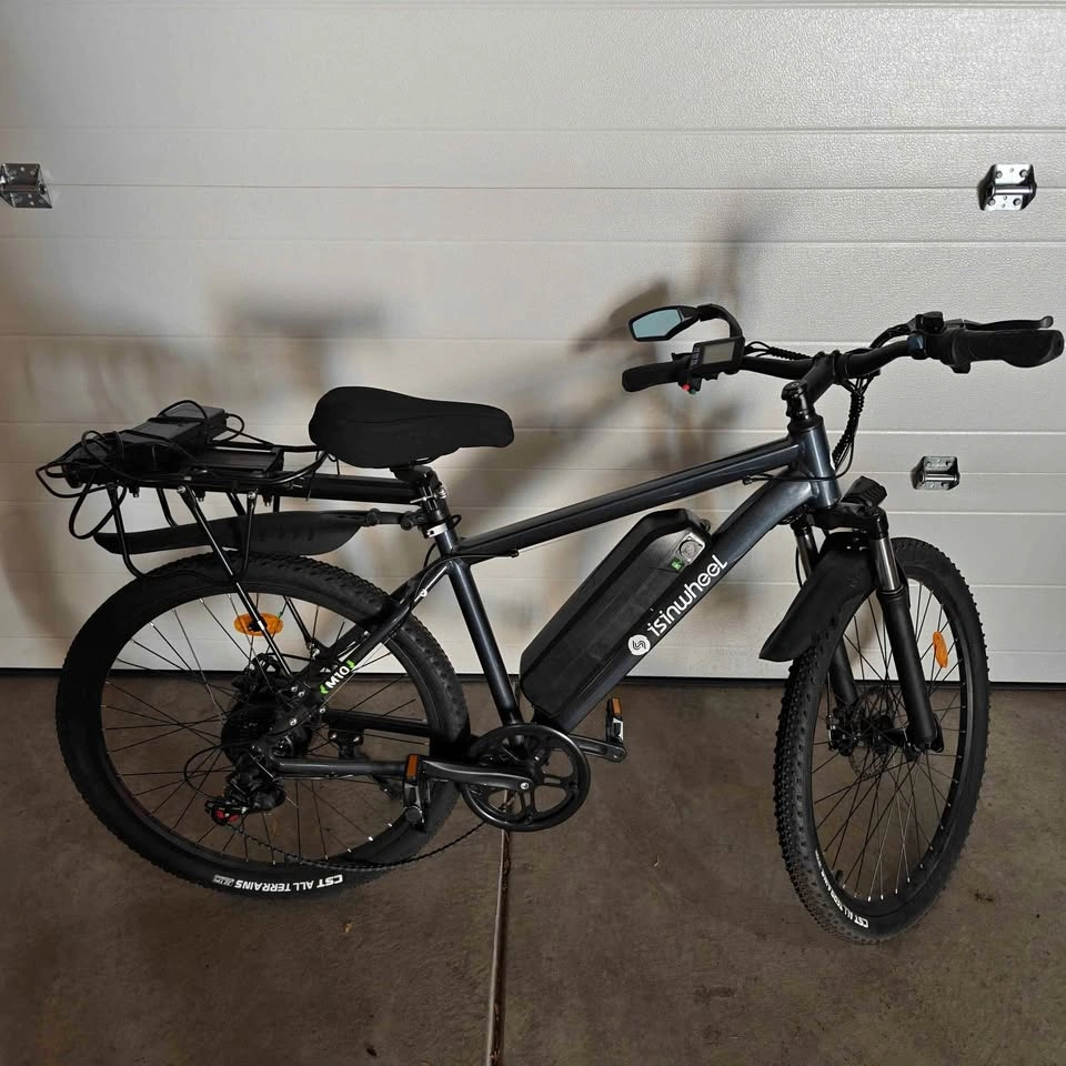 ISiNWheel M10S Electric Bike Barely Used