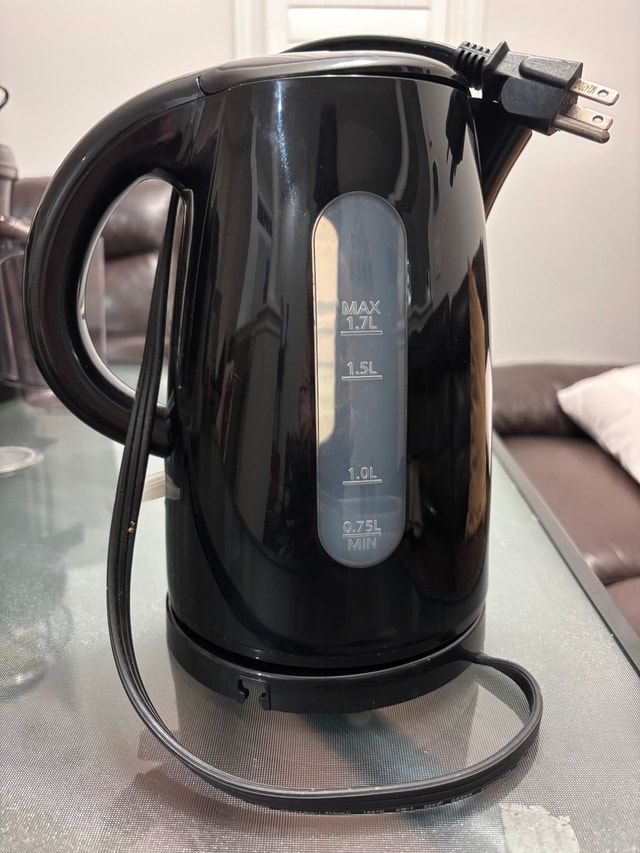 1.7L Black Electric Kettle