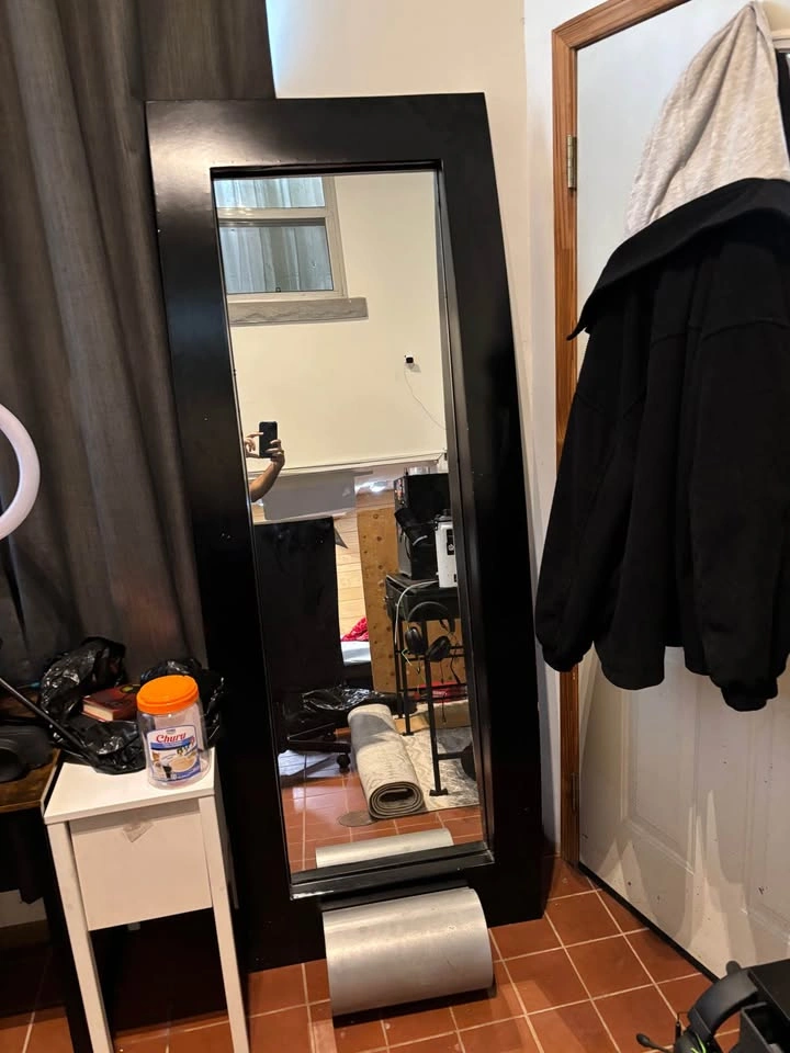 LARGE STANDING MIRROR - photo 2