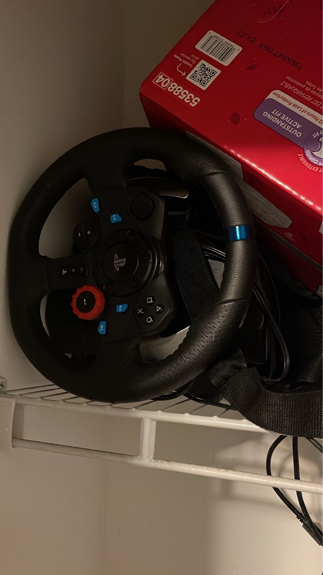 PS5 Driving Wheel w/ Roku TV - photo 3