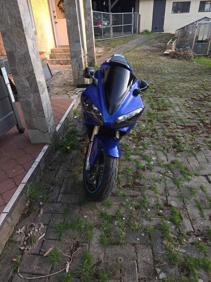 Yamaha 1000cc 2001 YZF R1 - photo 2