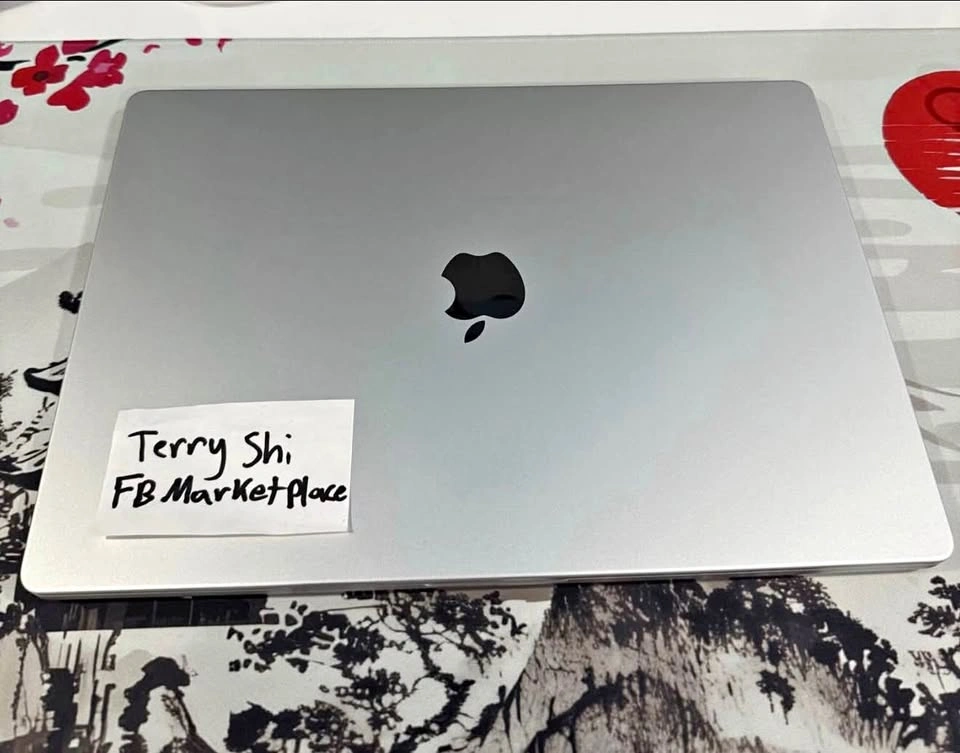 16” MacBook M1 Pro (32GB RAM, 512GB SSD)
