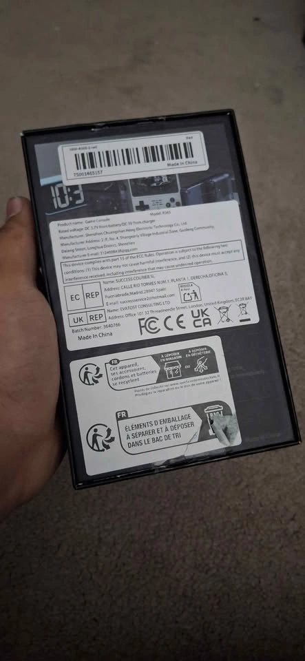 Hand held gaming console - photo 3