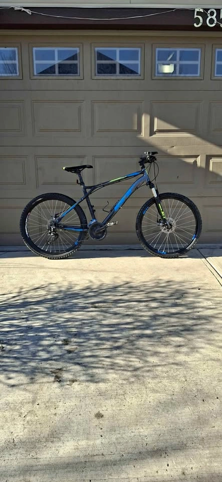 MTB GT 27.5" MOUNTAIN BIKE! HARDTAIL