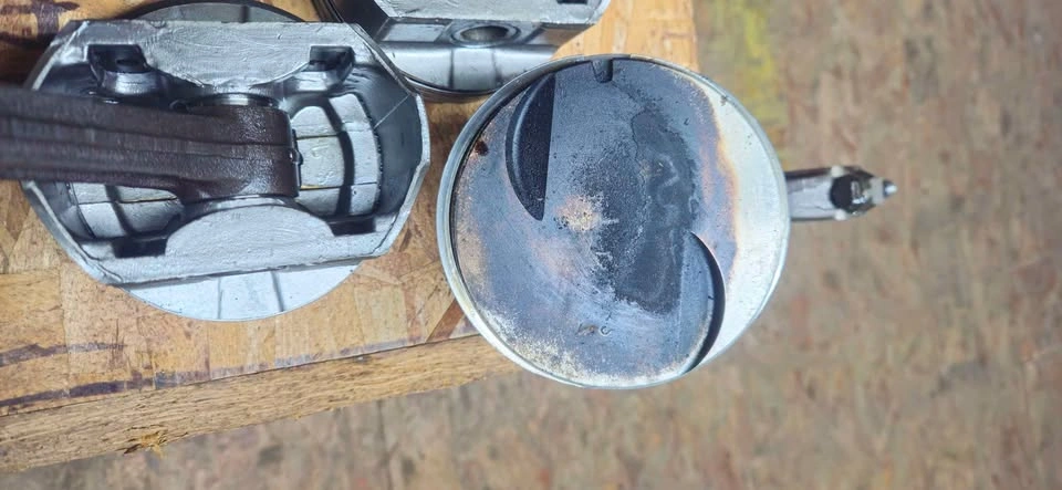 Flat top 454 pistons - photo 4