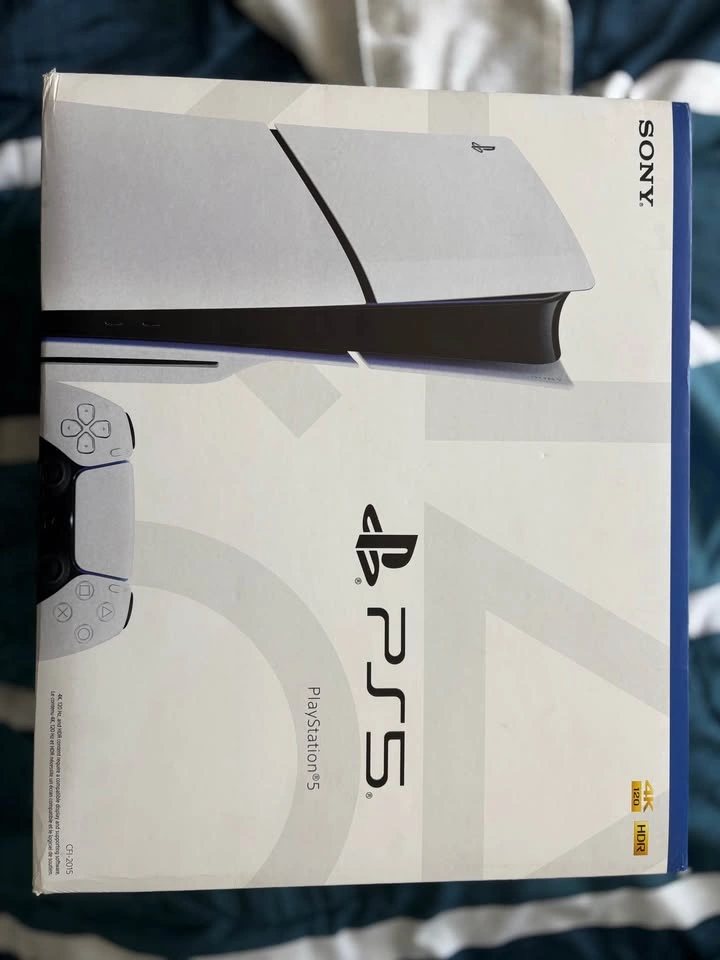 PS5 Slim Disc Version - 1 Month Old - photo 4
