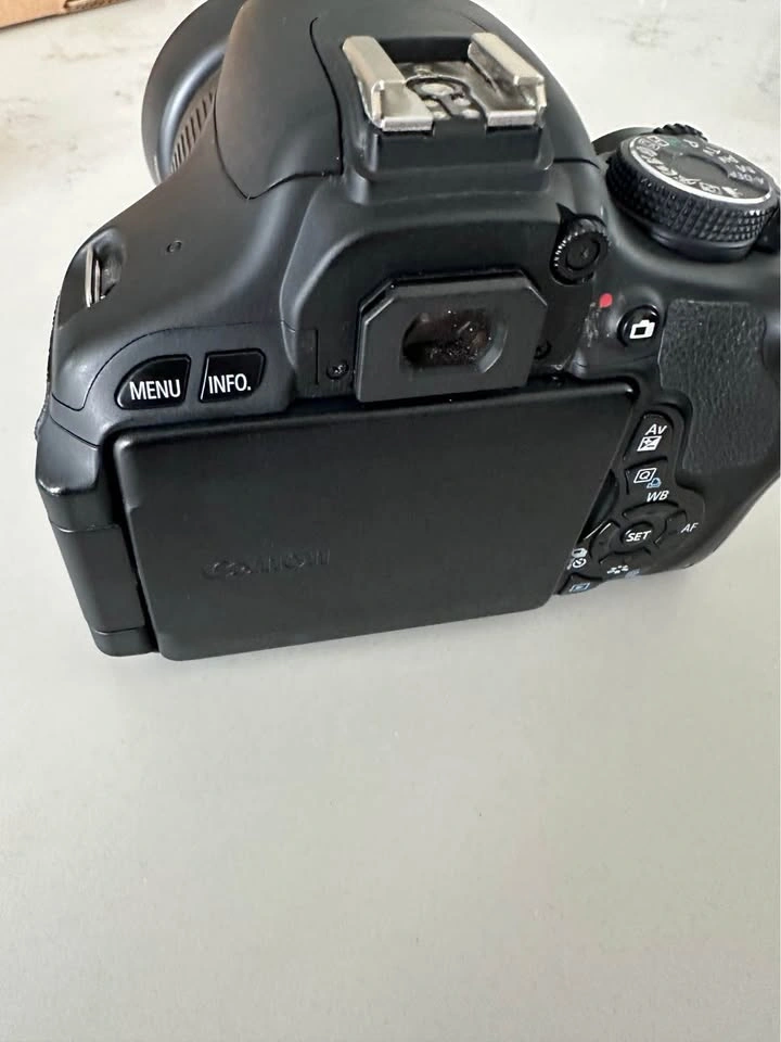 Canon EOS Rebel T3i w/ 18-55mm & 55-250mm Lenses, Case, Stand - photo 3