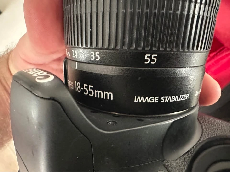 Canon EOS Rebel T3i w/ 18-55mm & 55-250mm Lenses, Case, Stand - photo 5
