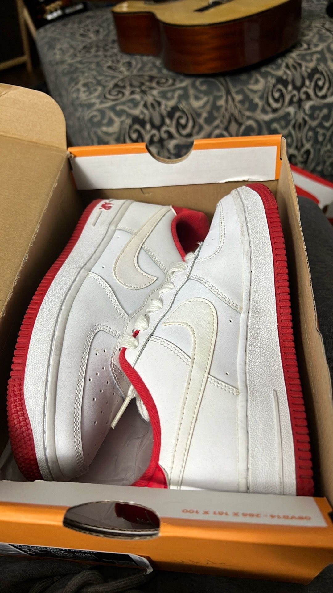 Nike Air Force 1 Low (White/University Red (Size 5Y)