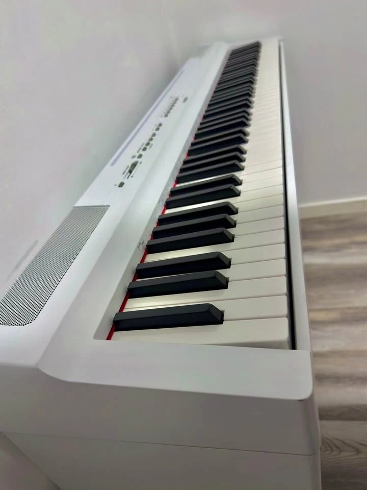 Yamaha P125 88-Key Weighted Digital Piano w/ Stand - photo 2