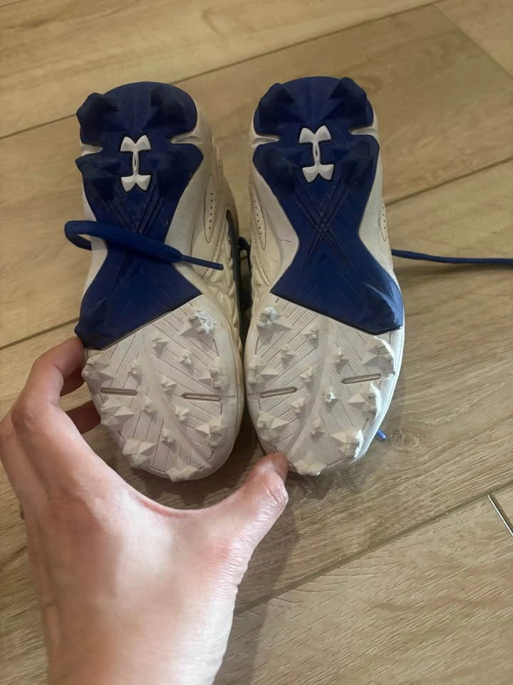 Under Armour Size 10k Baseball Cleats - photo 2