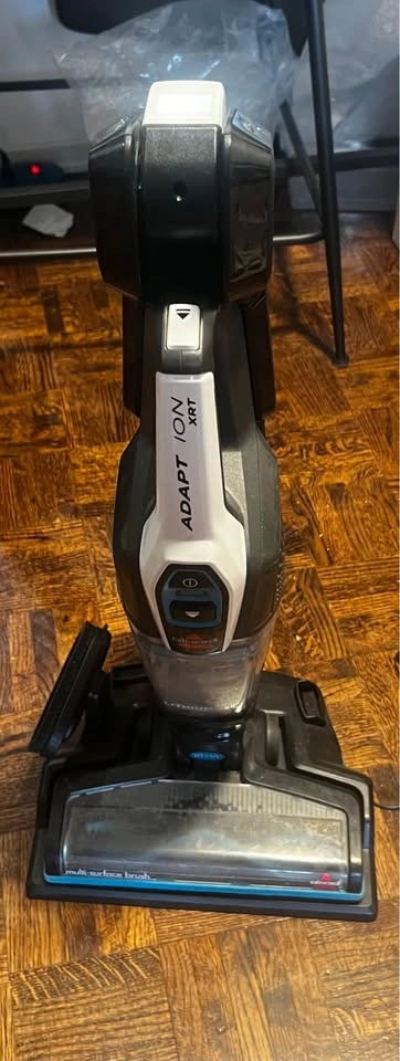 Cordless Bissell adapt ion xrt vacuum - photo 2