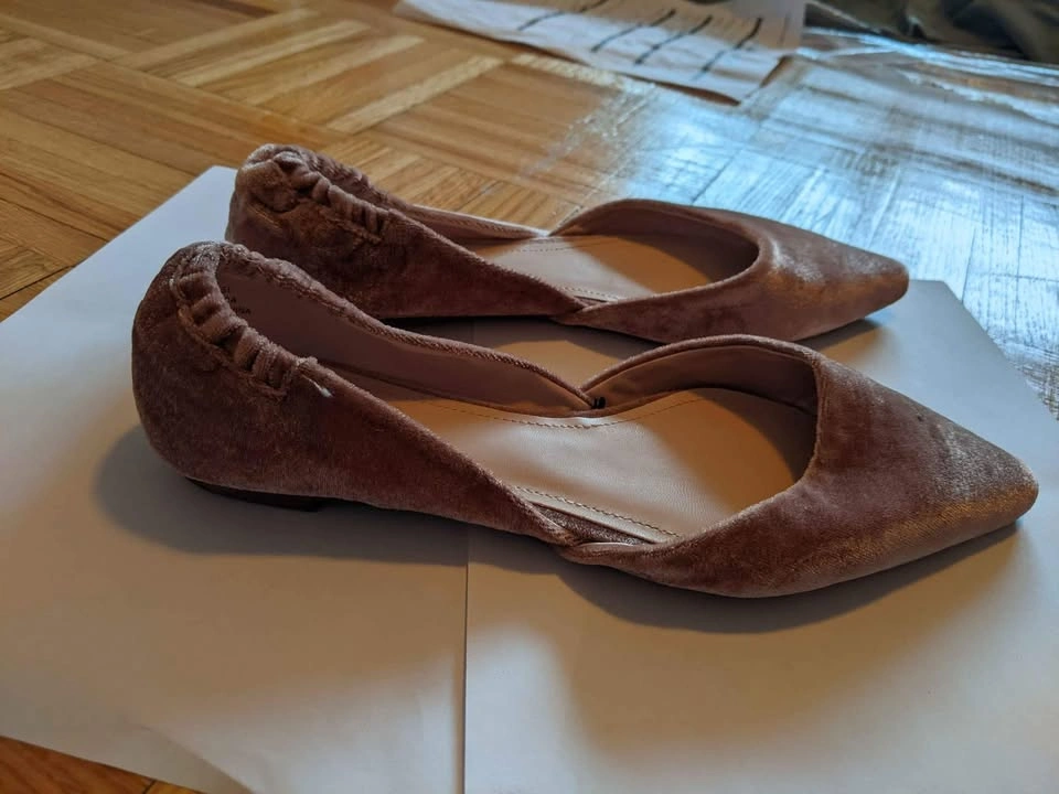 H&M Blush Pointed Toe Velvet Flats - photo 4