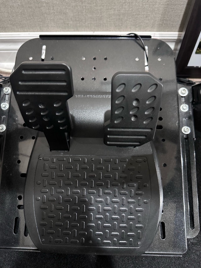 Thrustmaster Racing Wheel - photo 2