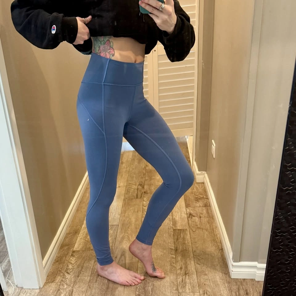 Lulu Lemon Mix: Tanks, Shorts & Leggings (Sizes 2, 4, 6) - Save - photo 4