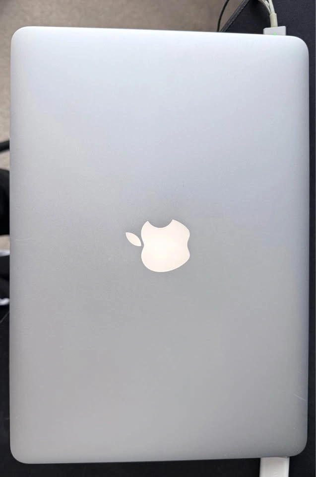2015 MacBook Pro 13” Retina Display - photo 2