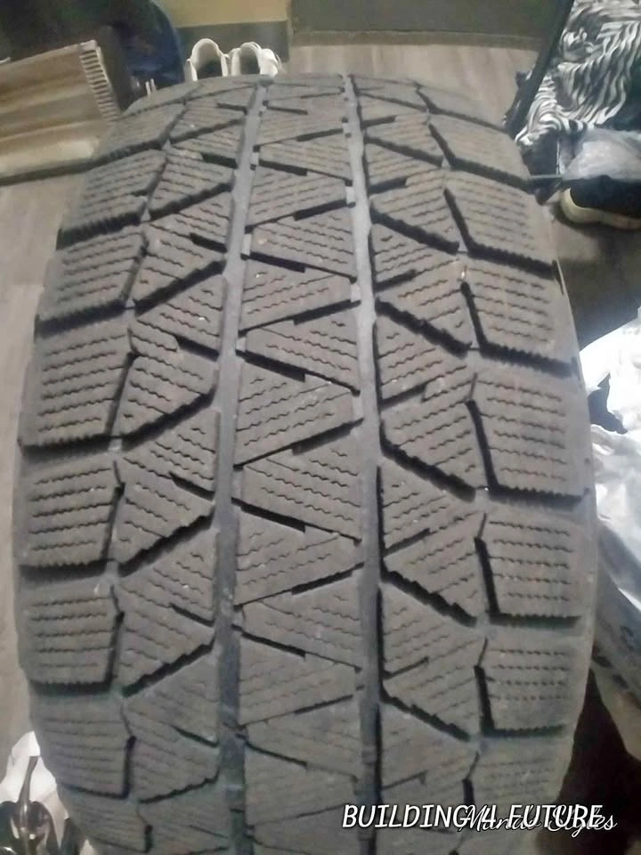 Bridgestone 4x Winter Tires 215/60R16