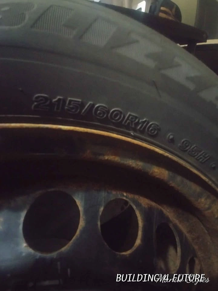 Bridgestone 4x Winter Tires 215/60R16 - photo 4