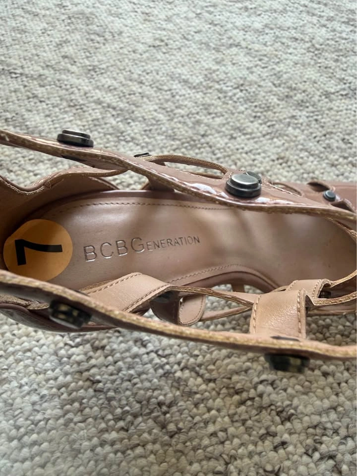 BCBG Mauve Heels - photo 4