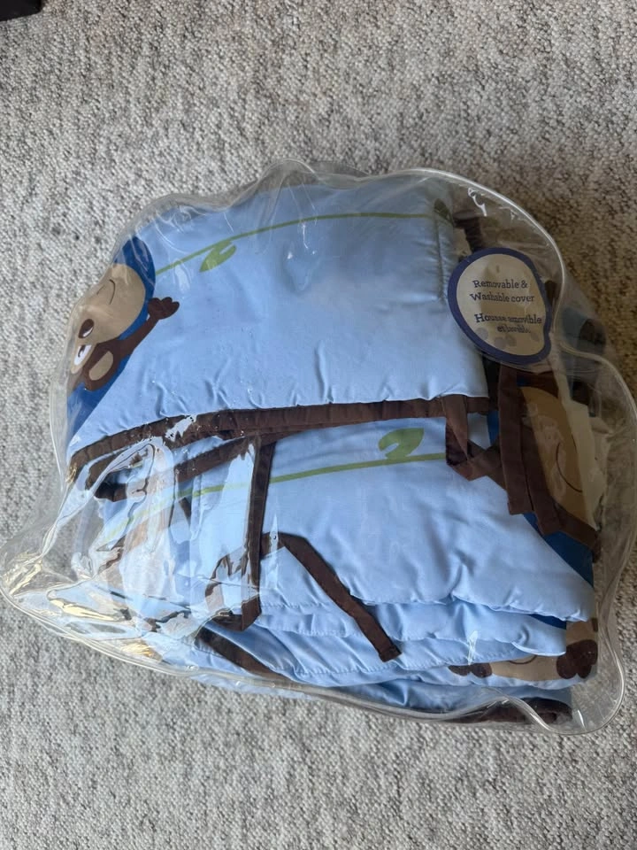 Crib Bumper Pads and Blanket - photo 4