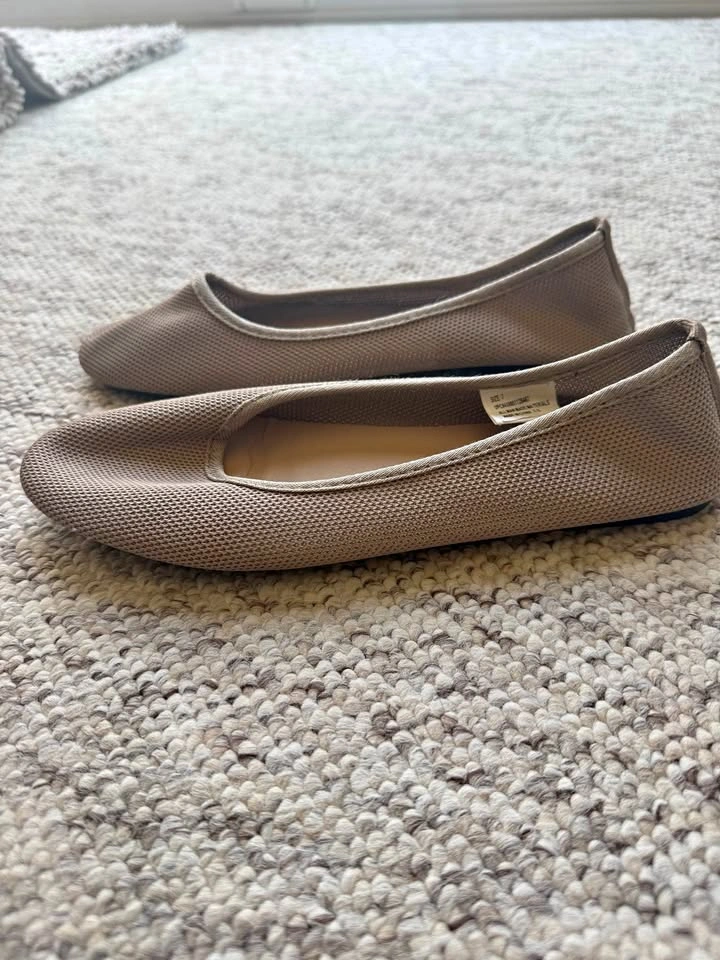 Nude Flats