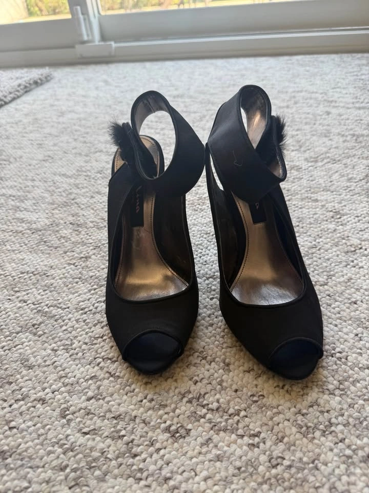 Black Feather Jewel Heels - photo 3