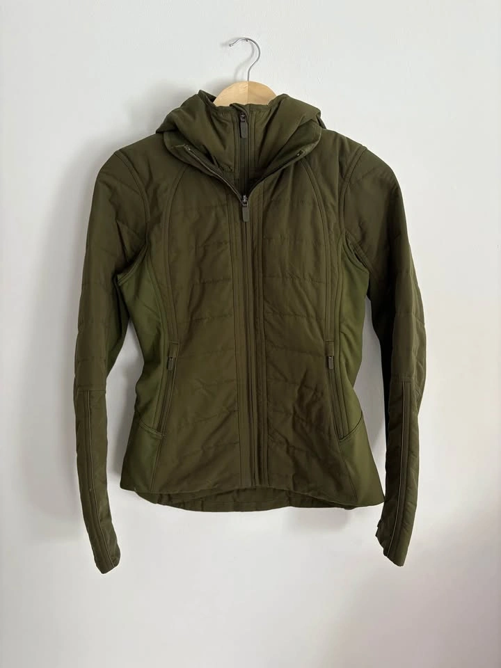 Lululemon Another Mile Zip Up Jacket Size 4 - photo 3