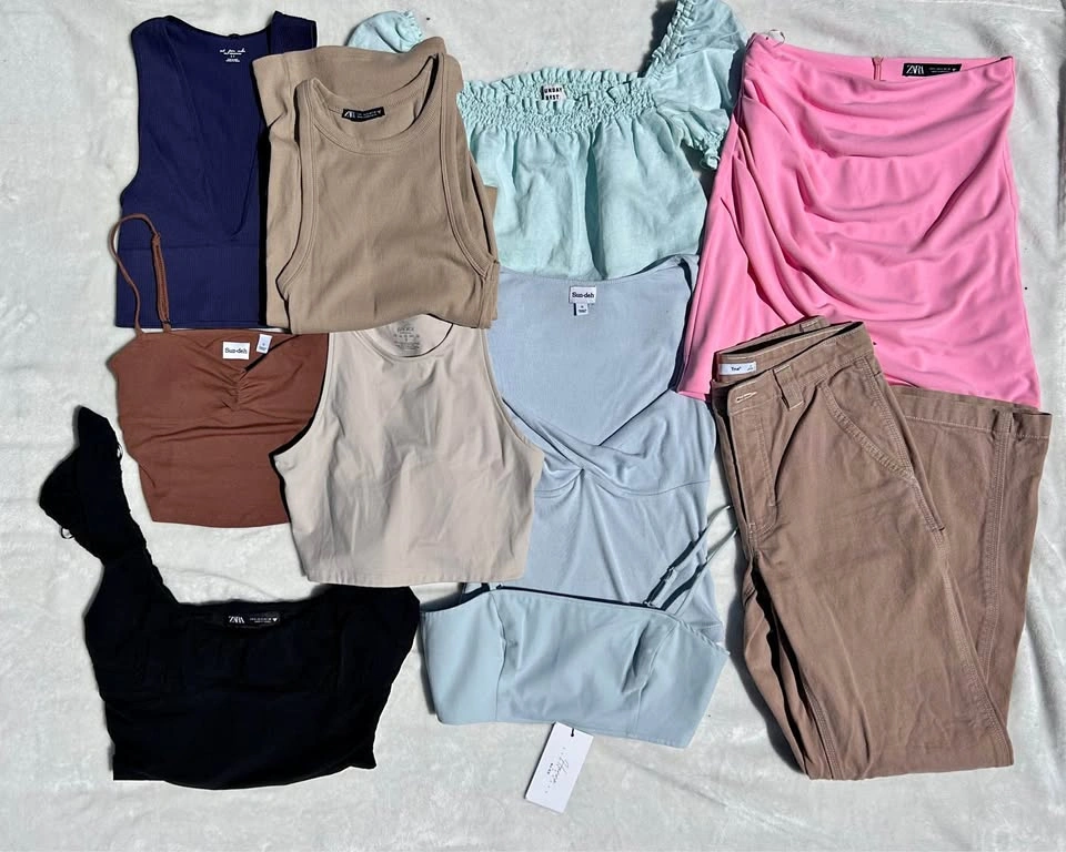 Aritzia, Zara & more Clothing Bundle Lot Size S, All for 75$