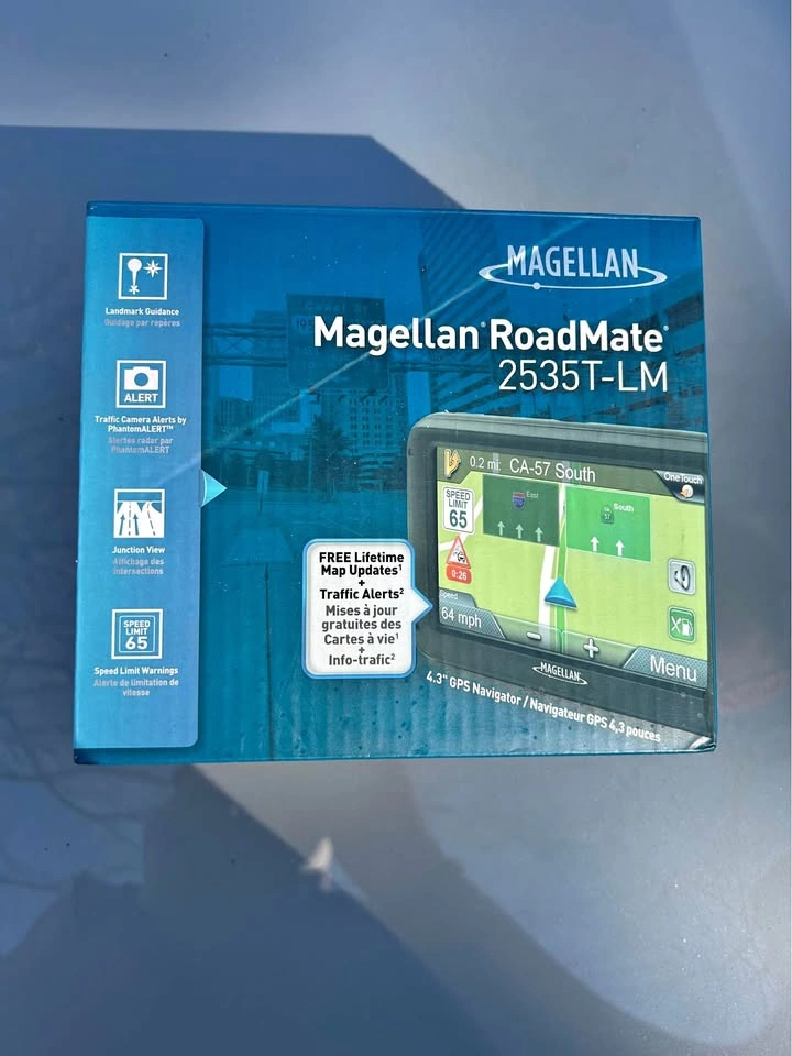 Magellan RoadMate 2535T-LM GPS Navigator